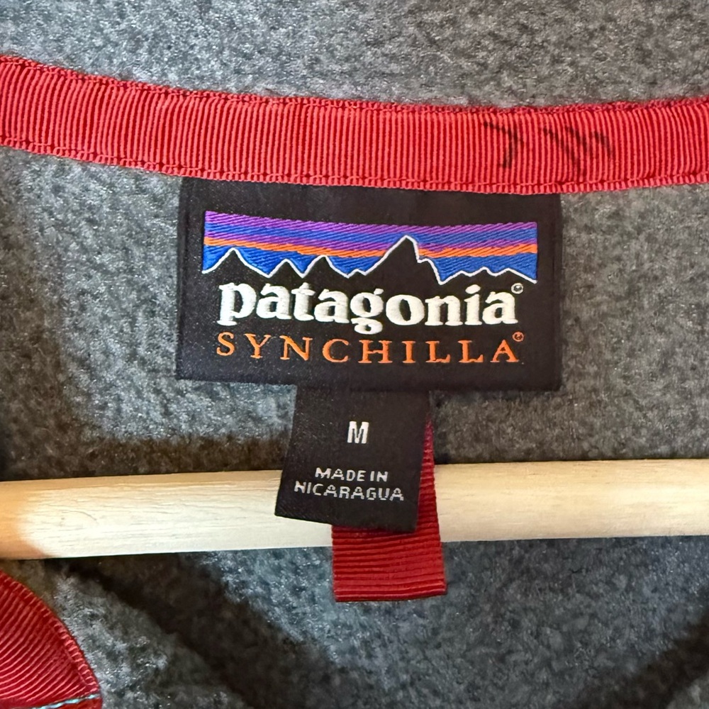 Patagonia Women's Grey Lightweight Synchilla Snap-T Pullover Size Medium - Picture 4 of 5